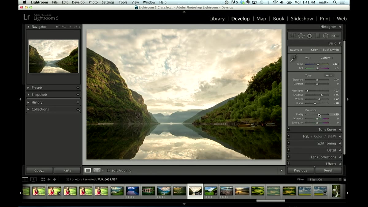 Clarity and Saturation sliders being adjusted in Basic panel