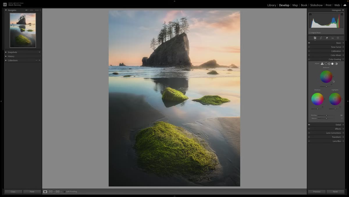 Highlights color wheel selected and active