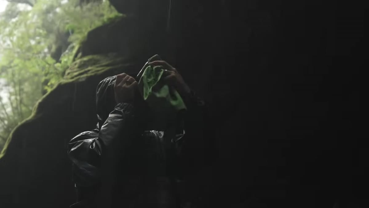 Shooting in rain with camera equipment in canyon