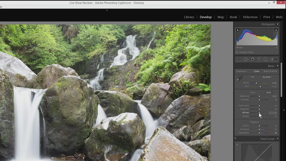 White slider being adjusted with Alt key held, showing clipping preview